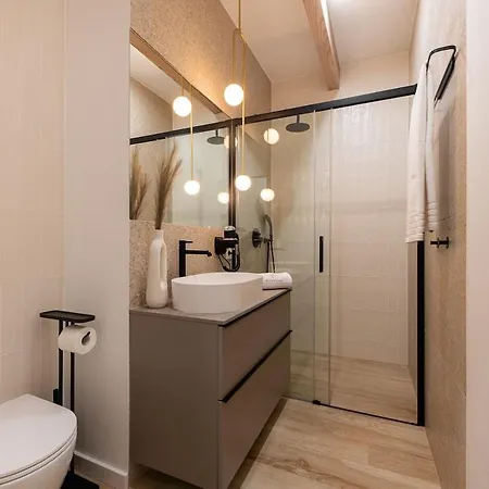 Mielnovo - Prestigious House With Sauna And Hot Tub