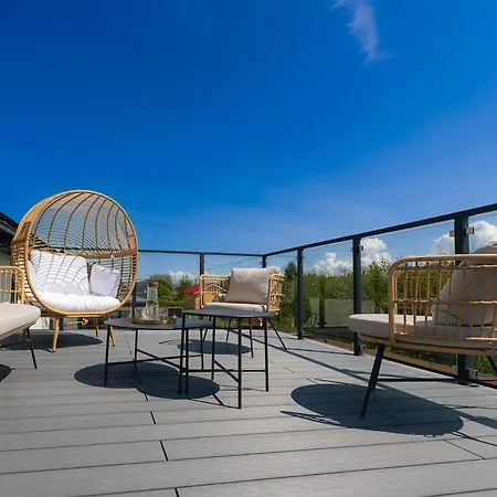 Mielnovo - Prestigious House With Sauna And Hot Tub * מיילנו