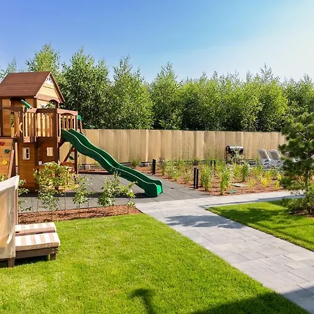 Mielnovo - Prestigious House With Sauna And Hot Tub בית נופש מיילנו