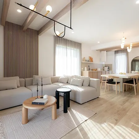 Mielnovo - Prestigious House With Sauna And Hot Tub