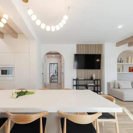 בית נופש Mielnovo - Prestigious House With Sauna And Hot Tub