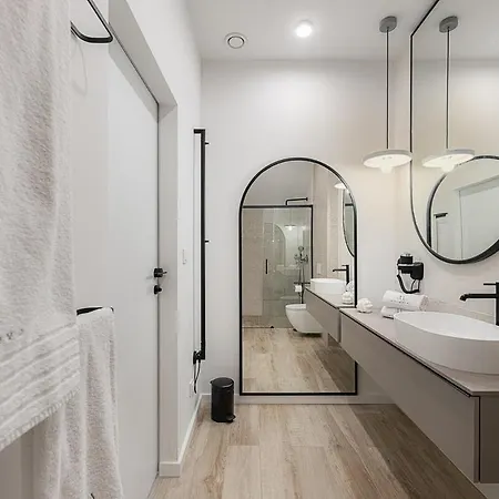 Mielnovo - Prestigious House With Sauna And Hot Tub * מיילנו