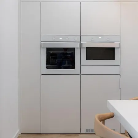 Mielnovo - Prestigious House With Sauna And Hot Tub * מיילנו